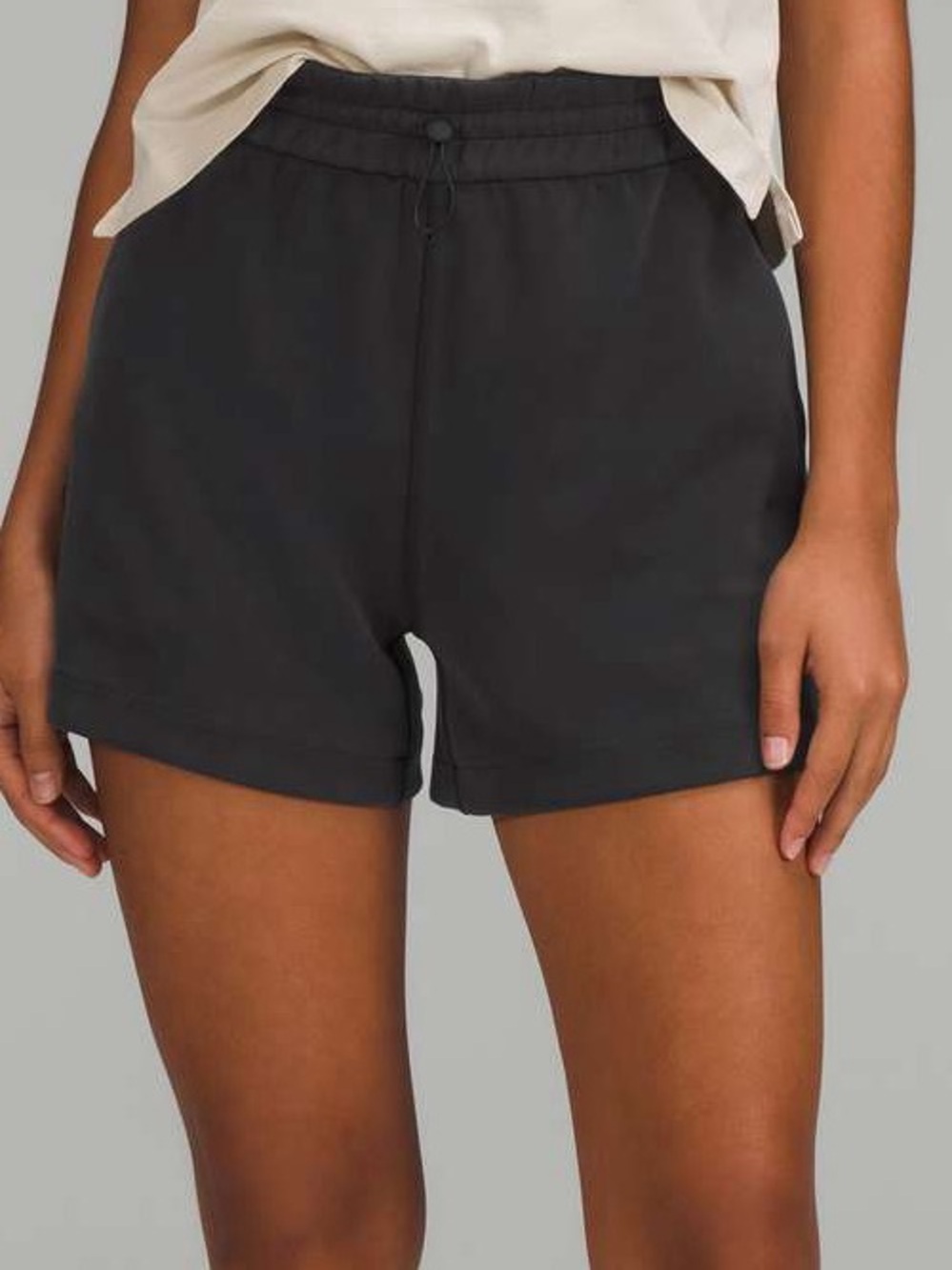 Lululemon Softstreme High-Rise Short 4"
Black